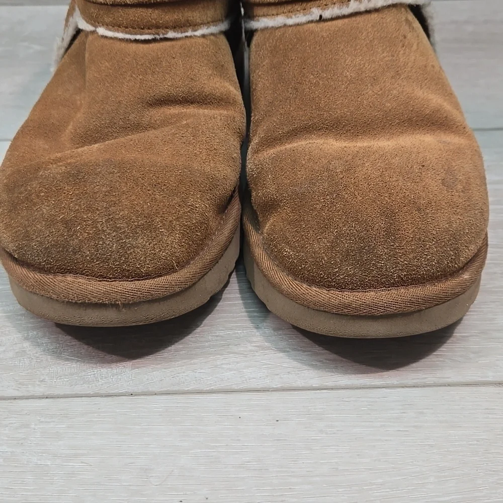 Ugg Australia Women Cozy Leather Bow Suede Sheepskin Boots Shoes Sz 7